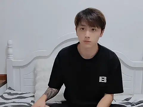 xiaoyi2563 online show from September 13, 1:23 pm