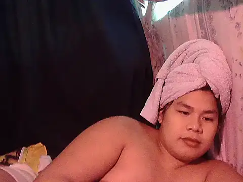 Huntrix2025 online show from June 25, 5:12 am
