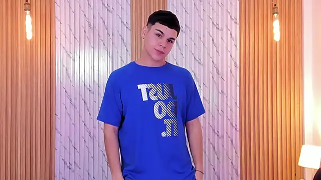 james jonnes online show from November 20, 9:02 pm