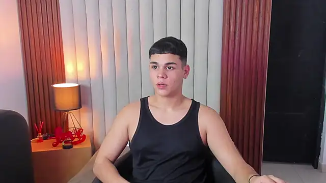 Snapshot of james_jonnes chatting on October 24, 8:54 pm james jonnes online show from October 24, 8:54 pm