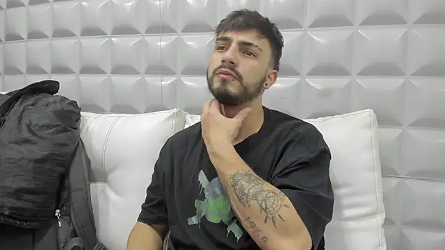 Jack Daniel   online show from November 18, 4:11 pm