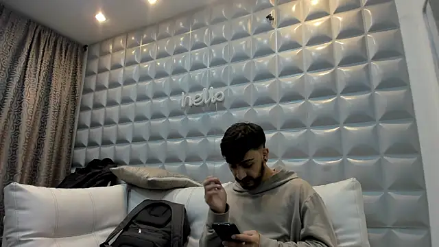 Jack Daniel   online show from November 10, 2:00 pm