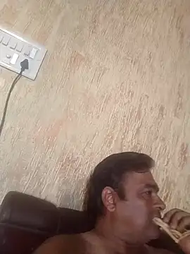 Snapshot of Naughty_gaurav chatting on September 14, 11:12 am Naughty gaurav online show from September 14, 11:12 am