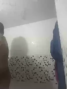 Snapshot of Naughty_gaurav chatting on September 26, 4:32 am Naughty gaurav online show from September 26, 4:32 am
