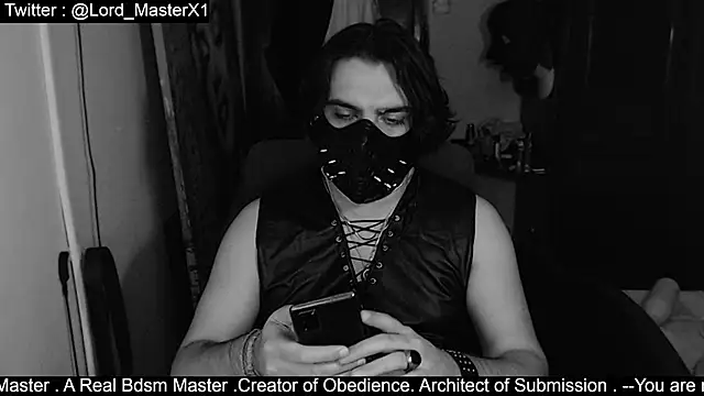 Snapshot of Lord_MasterX chatting on November 2, 4:39 am Lord MasterX online show from November 2, 4:39 am