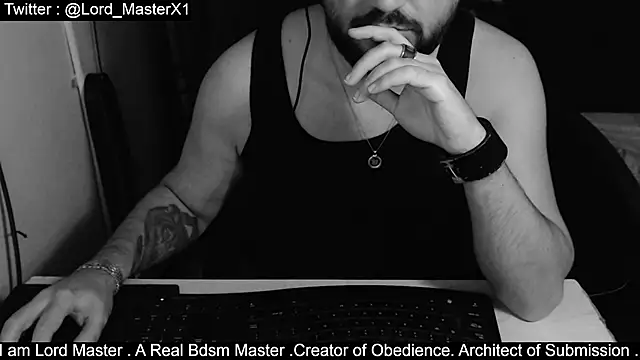 Snapshot of Lord_MasterX chatting on October 15, 2:52 am Lord MasterX online show from October 15, 2:52 am