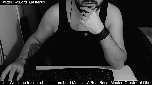 Snapshot of Lord_MasterX chatting on October 21, 6:44 pm Lord MasterX online show from October 21, 6:44 pm