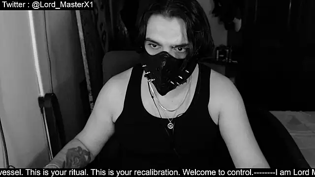 Snapshot of Lord_MasterX chatting on October 25, 3:52 am Lord MasterX online show from October 25, 3:52 am