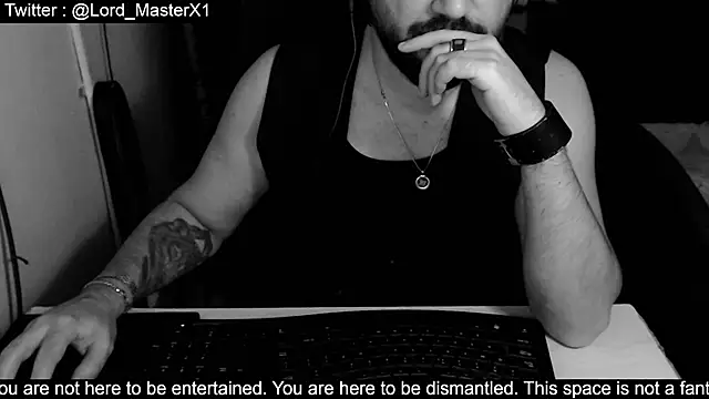 Snapshot of Lord_MasterX chatting on October 17, 3:10 am Lord MasterX online show from October 17, 3:10 am