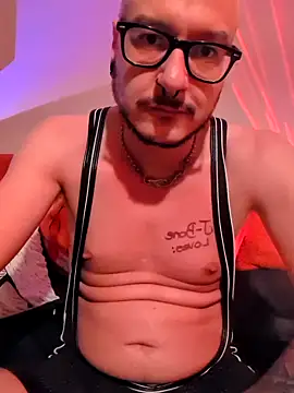 cruiserpup online show from February 7, 8:03 pm