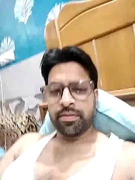 mohsin99272 online show from October 19, 5:05 pm