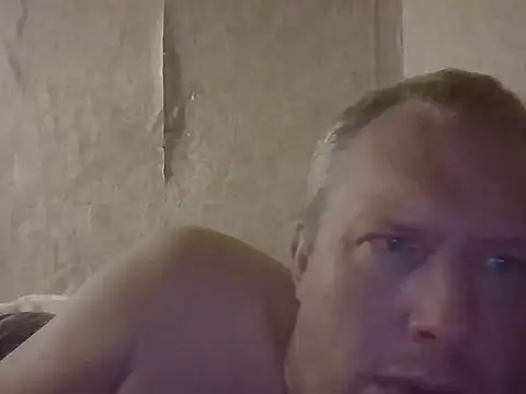 Snapshot of evulis1 chatting on September 19, 7:13 pm evulis1 online show from September 19, 7:13 pm