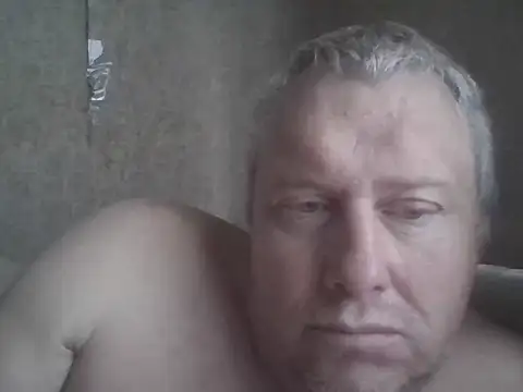 Snapshot of evulis1 chatting on September 27, 11:41 am evulis1 online show from September 27, 11:41 am