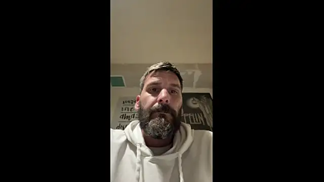 Yomismotedoy online show from March 28, 9:15 pm