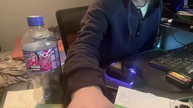 royalty13m online show from October 21, 9:39 pm