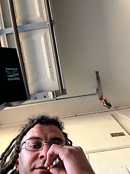 Clownboi17 online show from November 5, 5:37 pm