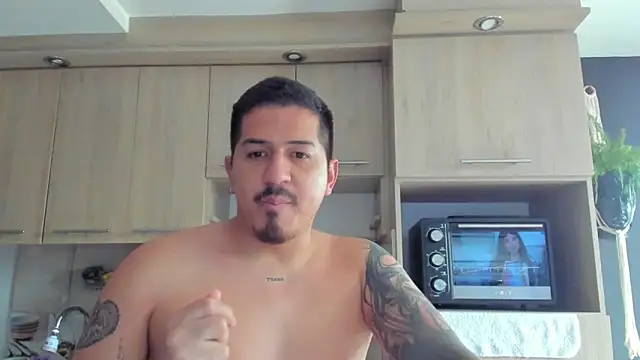 Snapshot of Arnolwilliams chatting on September 26, 9:23 pm Arnolwilliams online show from September 26, 9:23 pm
