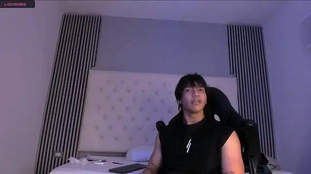 toji luxxer online show from November 15, 8:44 pm