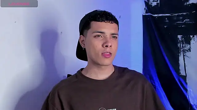 Avaggi online show from November 1, 11:20 pm