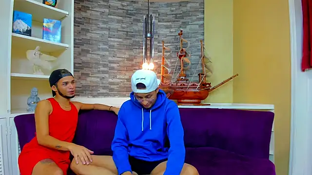 Juicy Creww online show from September 22, 10:59 am
