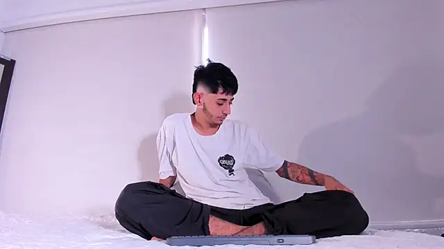 j martony online show from November 25, 12:07 pm