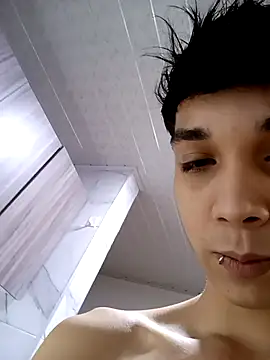 Snapshot of LeySmithVC chatting on October 29, 6:16 am LeySmithVC online show from October 29, 6:16 am