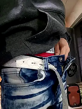 Snapshot of LeySmithVC chatting on October 25, 6:48 am LeySmithVC online show from October 25, 6:48 am