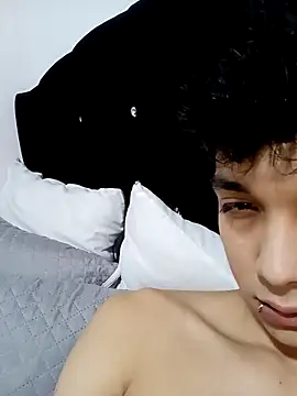 Snapshot of LeySmithVC chatting on October 30, 6:37 am LeySmithVC online show from October 30, 6:37 am