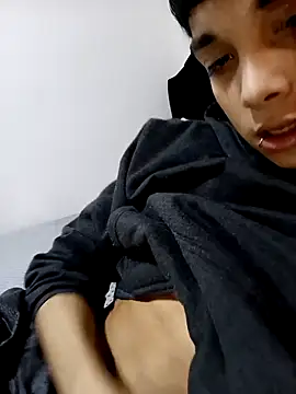 Snapshot of LeySmithVC chatting on October 22, 6:06 am LeySmithVC online show from October 22, 6:06 am