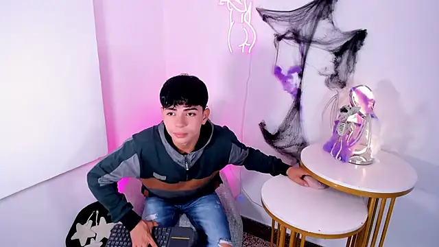 Peter chase online show from October 22, 7:49 pm