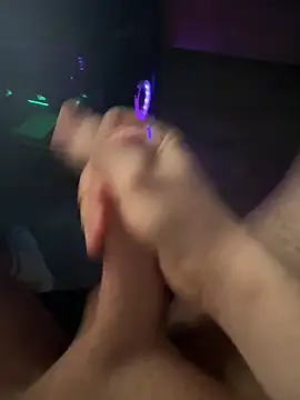 jstntz online show from March 13, 10:38 pm