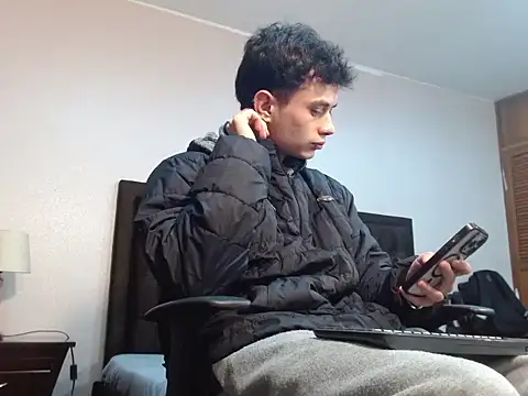 Snapshot of jaico_santos chatting on September 30, 10:57 pm jaico santos online show from September 30, 10:57 pm