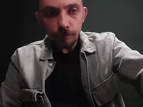 guesswhatbitch online show from November 8, 10:18 am