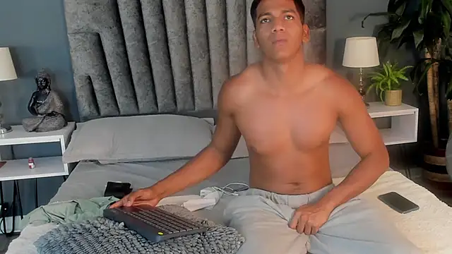 Zac Haynes online show from October 21, 3:42 am