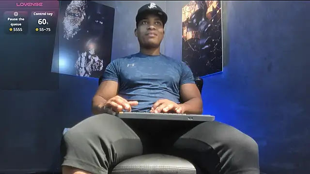 Snapshot of Noah_Black212 chatting on September 30, 1:14 pm Noah Black212 online show from September 30, 1:14 pm