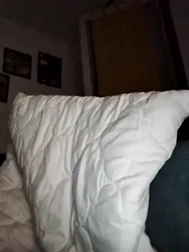 LeLoup49 online show from April 15, 4:23 am