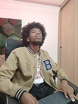 AllexJacob online show from April 21, 1:17 pm