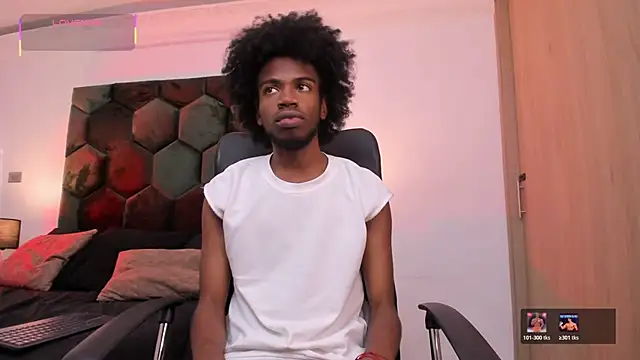 AllexJacob online show from May 15, 2:03 pm