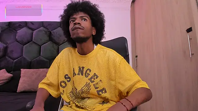 AllexJacob online show from April 20, 1:13 pm