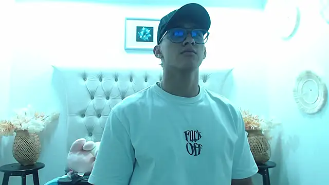 SalvadorFit online show from December 4, 8:27 pm