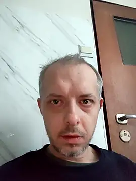 szajbusek41 online show from January 6, 7:45 am