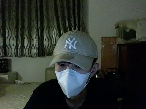 Snapshot of kai101010 chatting on October 7, 3:49 pm kai101010 online show from October 7, 3:49 pm