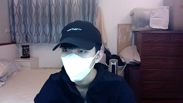 Snapshot of kai101010 chatting on September 21, 4:29 pm kai101010 online show from September 21, 4:29 pm
