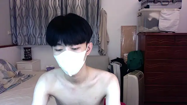 kai101010 online show from November 13, 4:00 pm