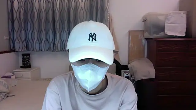 Snapshot of kai101010 chatting on September 22, 4:39 pm kai101010 online show from September 22, 4:39 pm