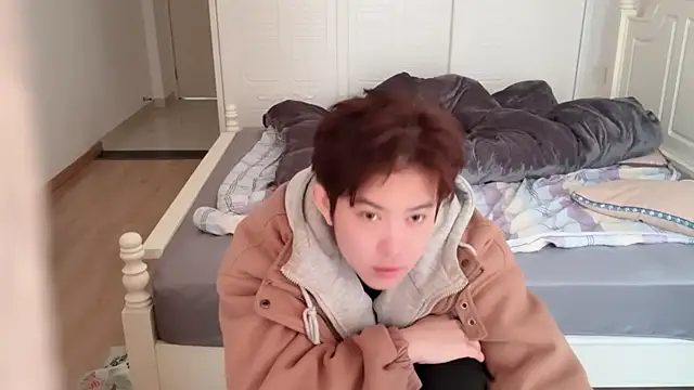 xlong00099 online show from November 19, 6:24 am