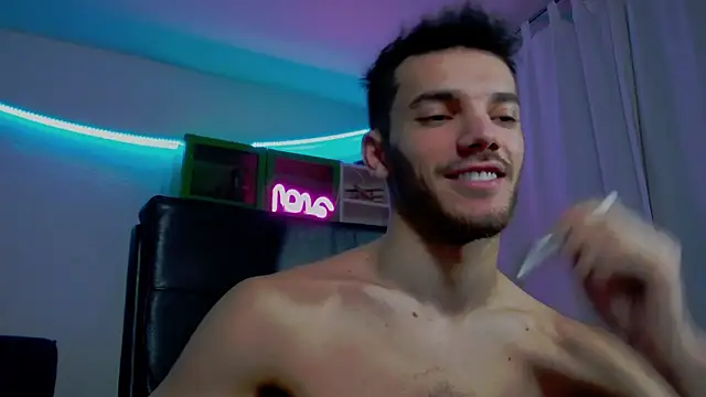 DominicValente online show from November 20, 7:12 pm