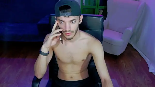 DominicValente online show from October 30, 7:26 pm