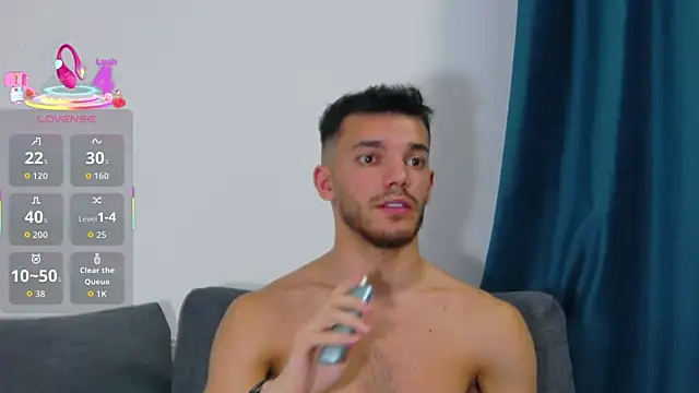 DominicValente online show from November 29, 9:39 pm