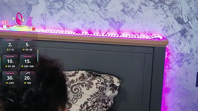 DominicValente online show from November 25, 3:47 pm